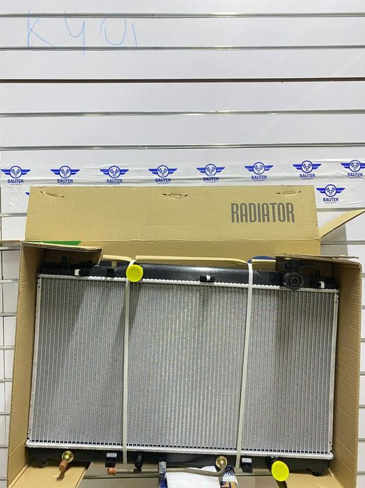 Радиатор охлаждение на Kia Optima\ K5