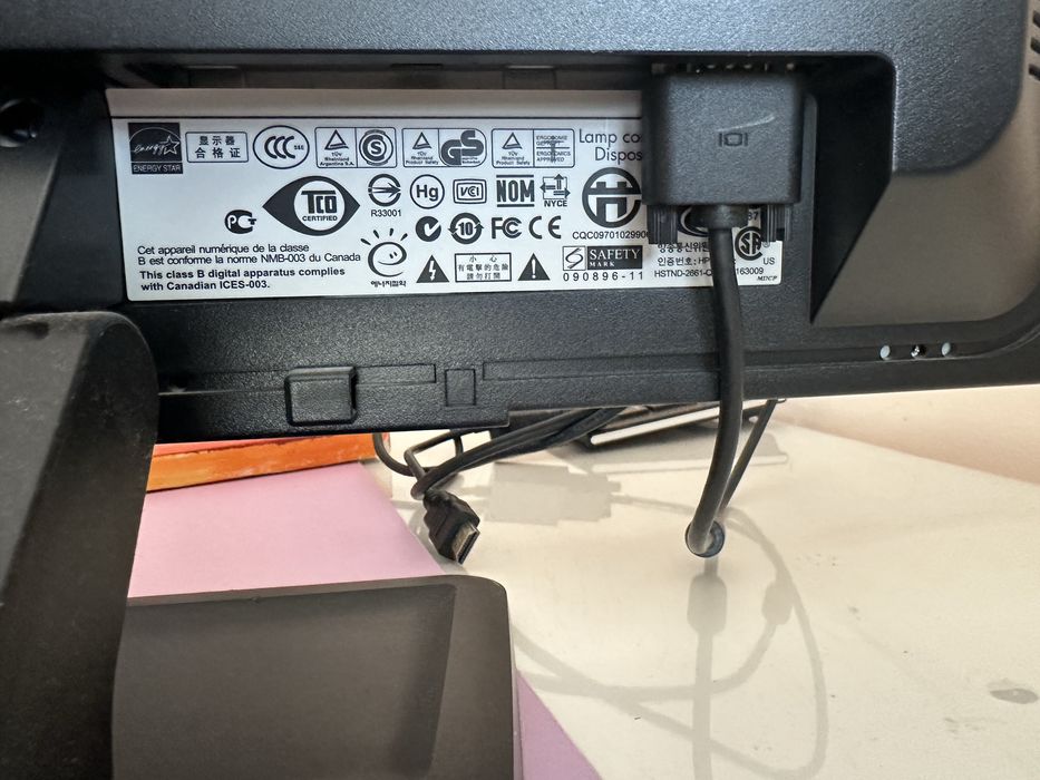 Монитор HP LE2201w