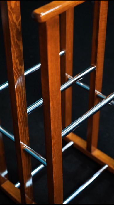 Мебелный вешалка для одежды