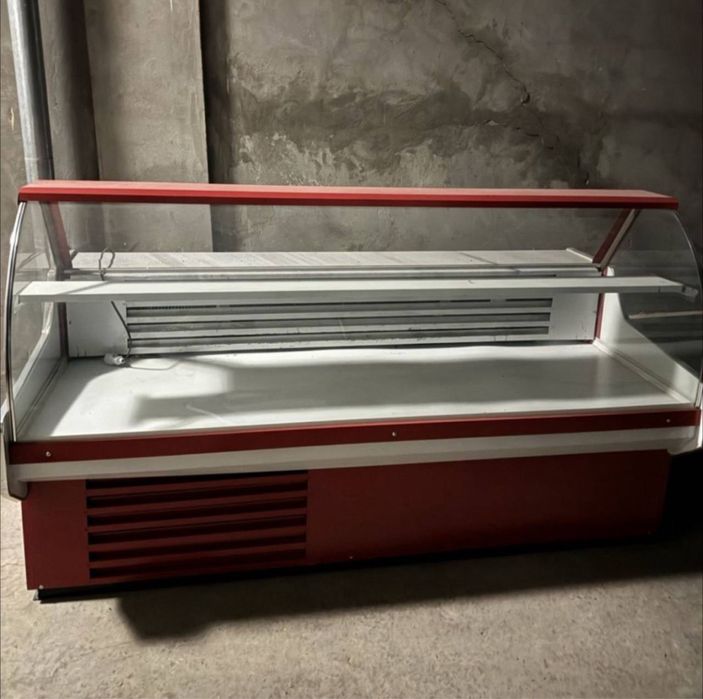 Холодильник для витрины