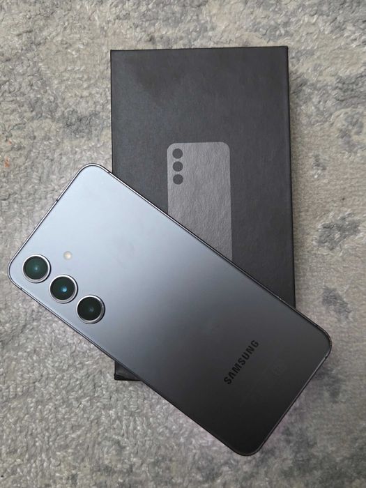Samsung s24  в отличном состоянии