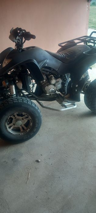 De vinzare atv 250cc