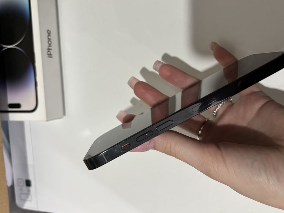 Продам iphone 14 pro 256 gb