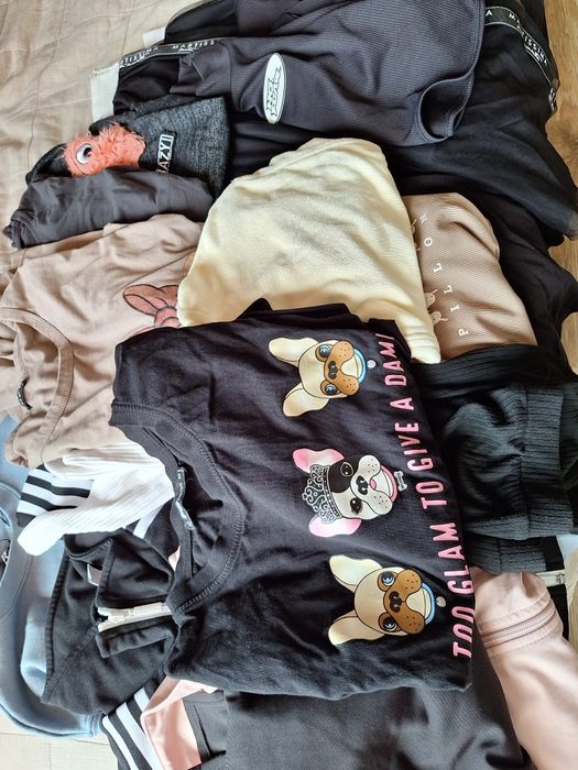 Детски якета  H&M и Sinsaynsy цена за двете+ още дрешки подарък