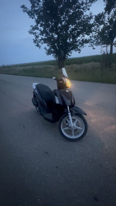 Scuter Kymco People S 50i