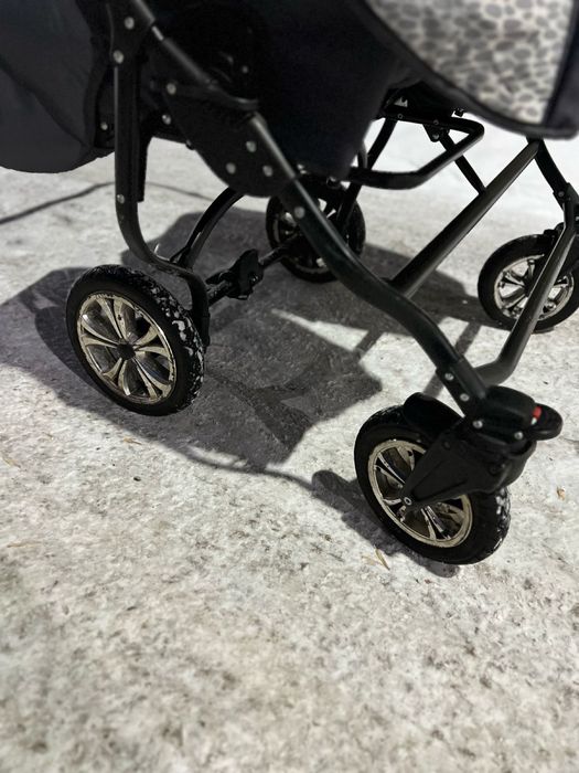 Продаю коляску для двойни