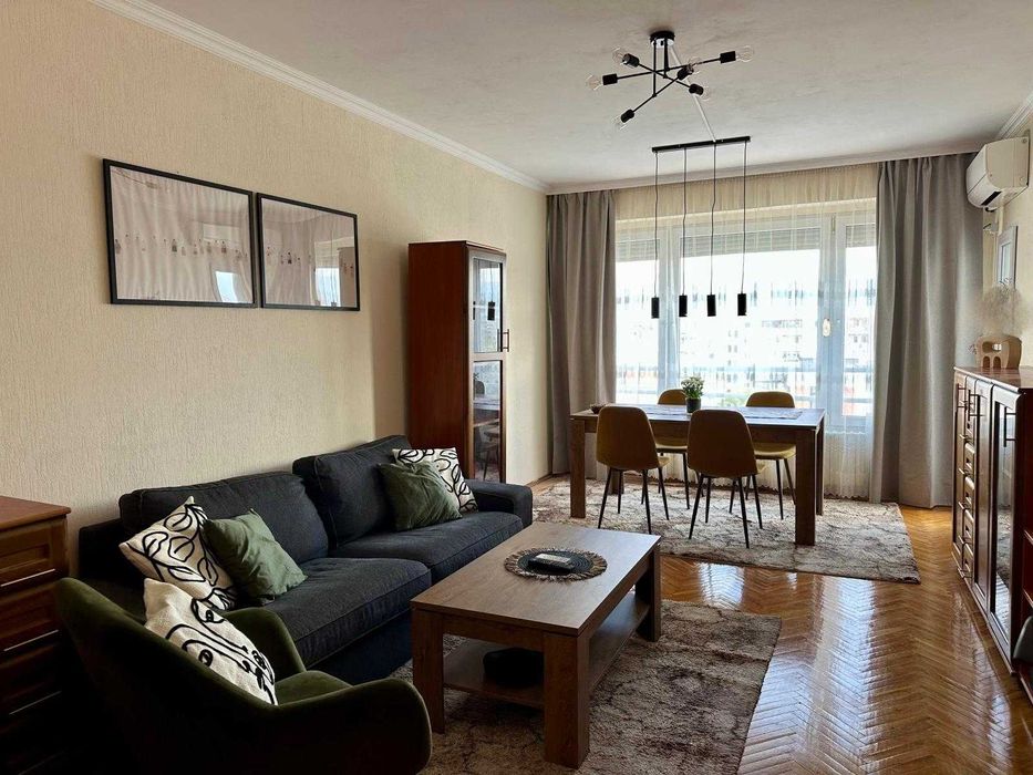 Дава се под наем Тристаен апартамент в Пловдив, Кючук Париж - 120 кв.м за 510 € - Снимка #2