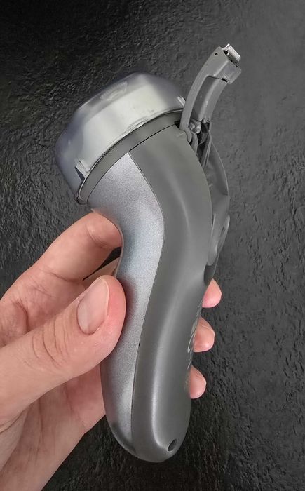 Бритва Philips HQ6695 с триммером