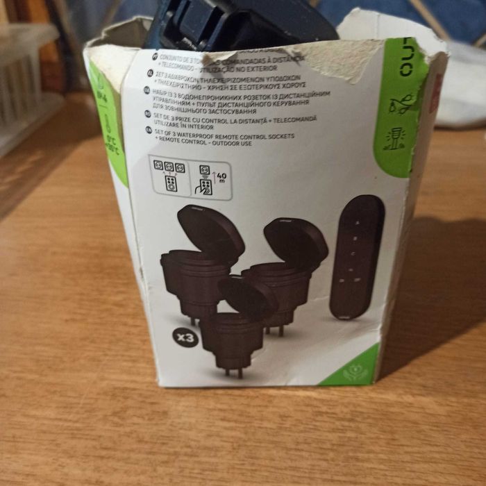 3 prize cu telecomanda 3000w fiecare priza
