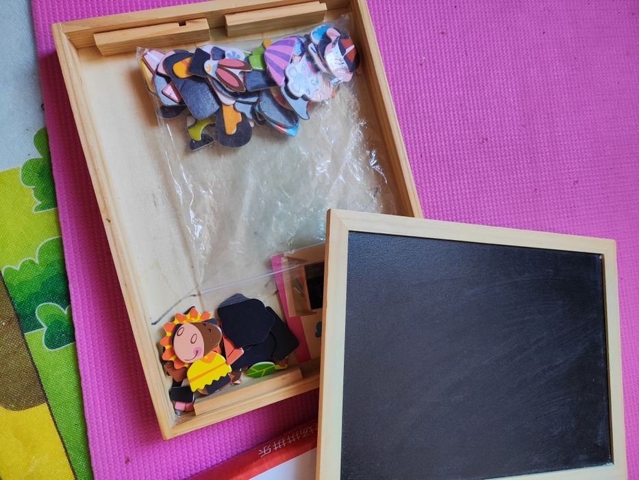 Дървен пъзел човешко тяло,кубчета и магнитна дъска