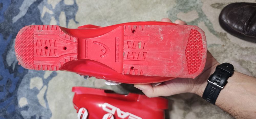 Se vand clăpari ski Head Raptor 150RD, marimea 250-255