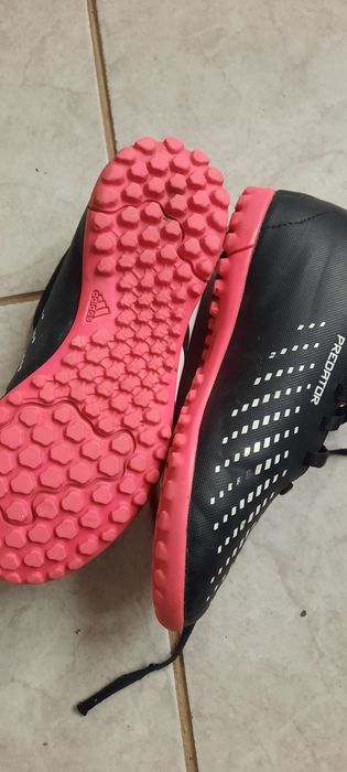 Vând adidasi adidas originali mărimea 32 pt copiii