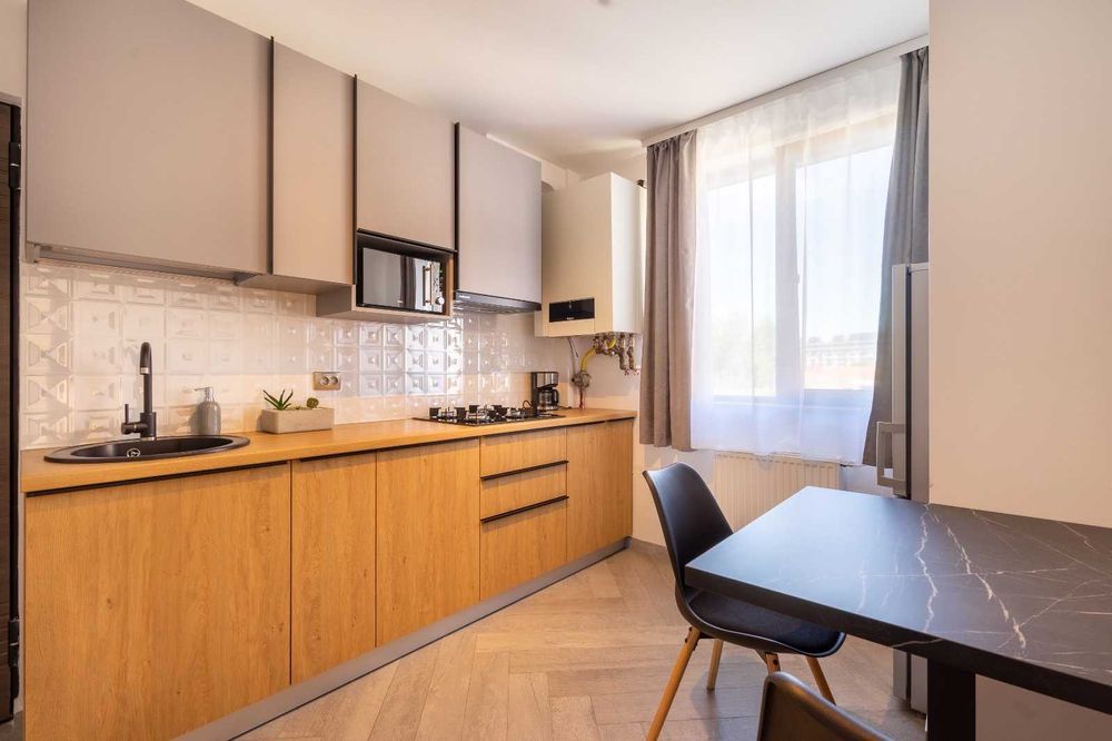 Cazare Regim Hotelier 1, 2 camere Iulius Mall tichete