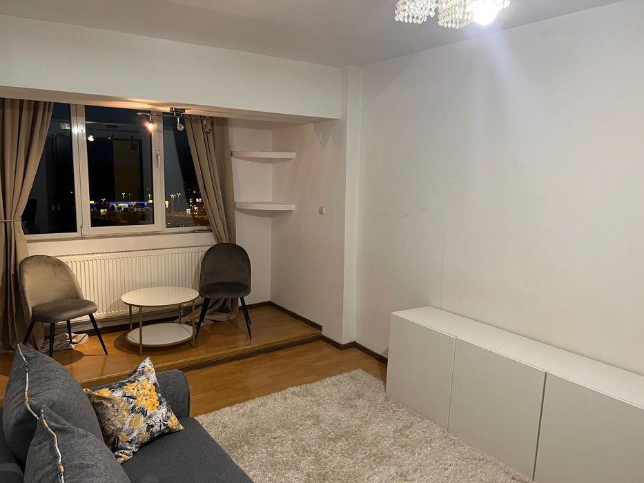 Închiriez  garsonieră