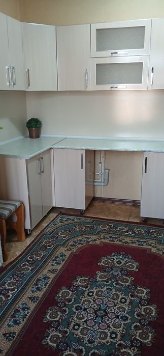 1 хонали квартира сотилади 6 мкр ВОСИТАЧИСИЗ