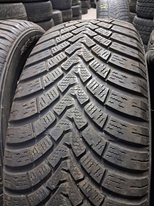 Anvelope second iarna 225 60 R17 Falken