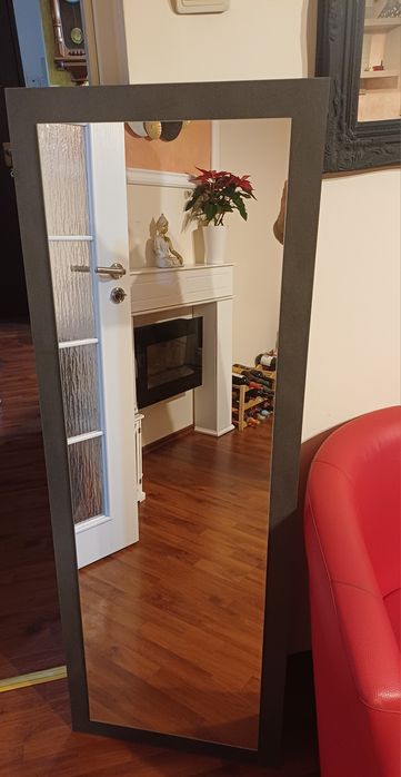 Vând oglinda perete