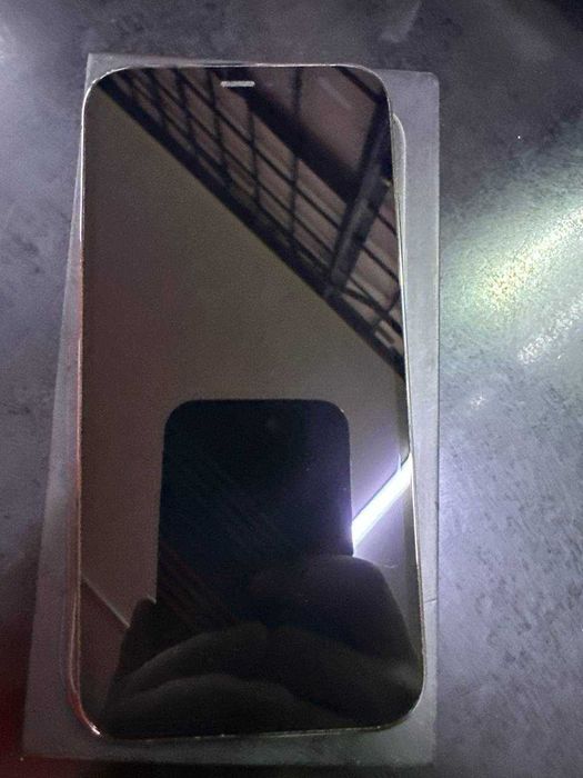 Apple iPhone 12 Pro ( Жетысай ул Ауезова 9а )