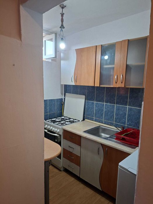 Inchiriez Garsoniera zona Spitalul Judetean