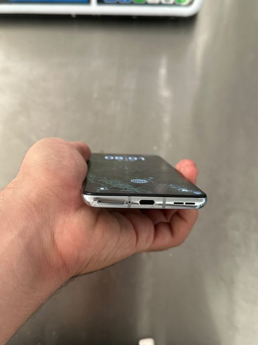 Продам OnePlus 8t