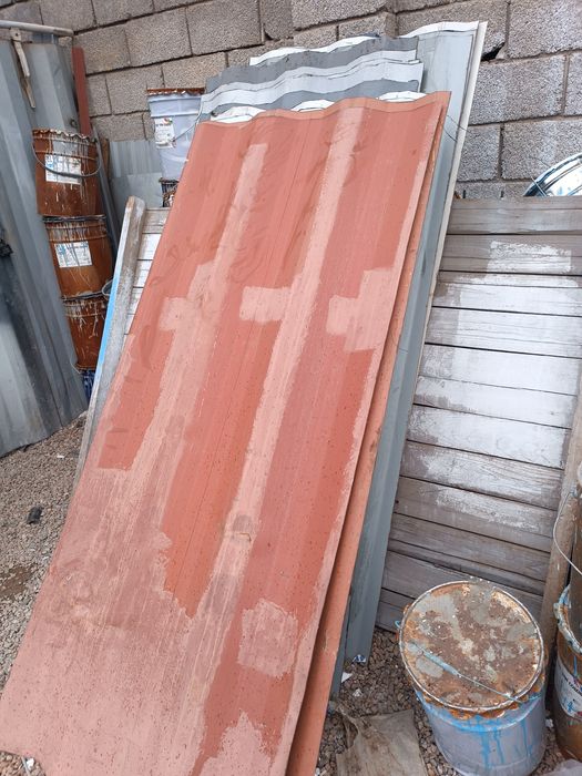 труба, ручка от контейнера