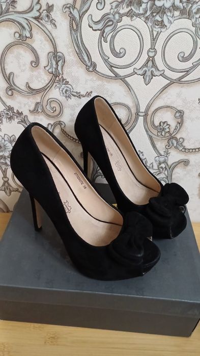 Продам туфли 38 размер