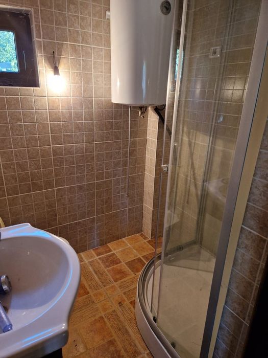 Cabana pe malul Tarcăului + 500 mp teren