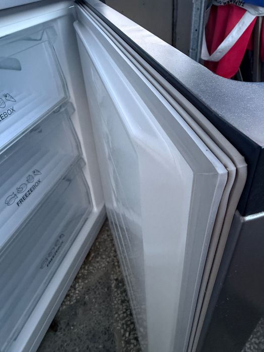 Хладилник сив GORENJE RK4182PS4 180 см работещ