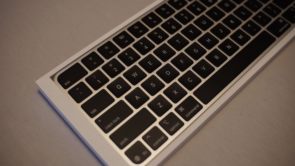 Magic Keyboard cu Touch ID si Keypad Layout US - Negru