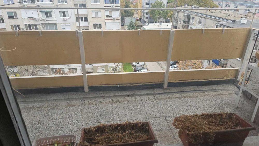 Голям 2-стаен, обзаведен с чудесна локация и цена