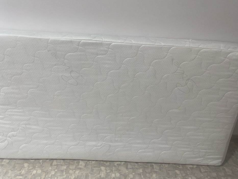 Продам детский матрас 180/60