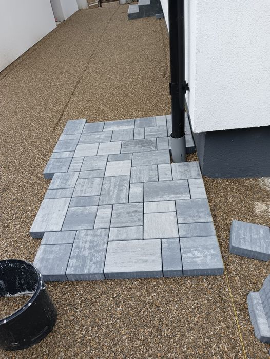 Montaj pavaj, piatra cubica