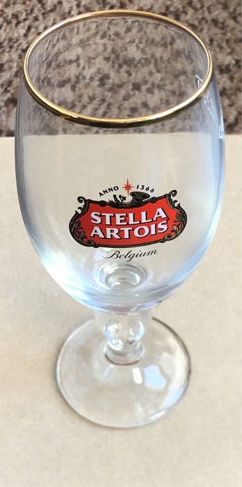 Чаши за шампанско,вино,уиски,бира.