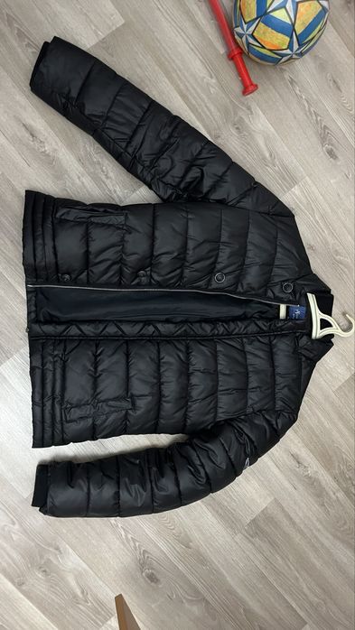 Продам весеннюю куртка в хорошем состоянии