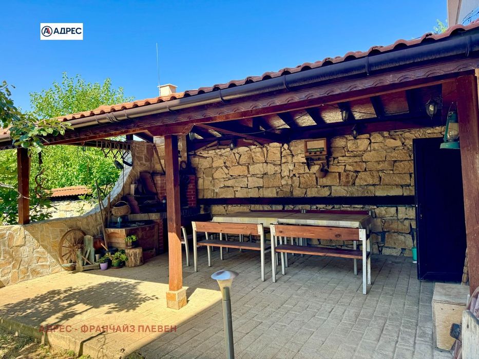 Продава се Къща в с. Сираково, Област Враца - 400 кв.м за 375 €/кв.м - Снимка #7