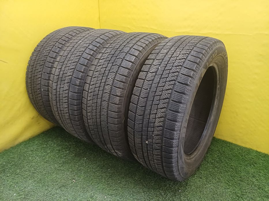 Шины 225 55 R17 BRIDGESTONE комплект