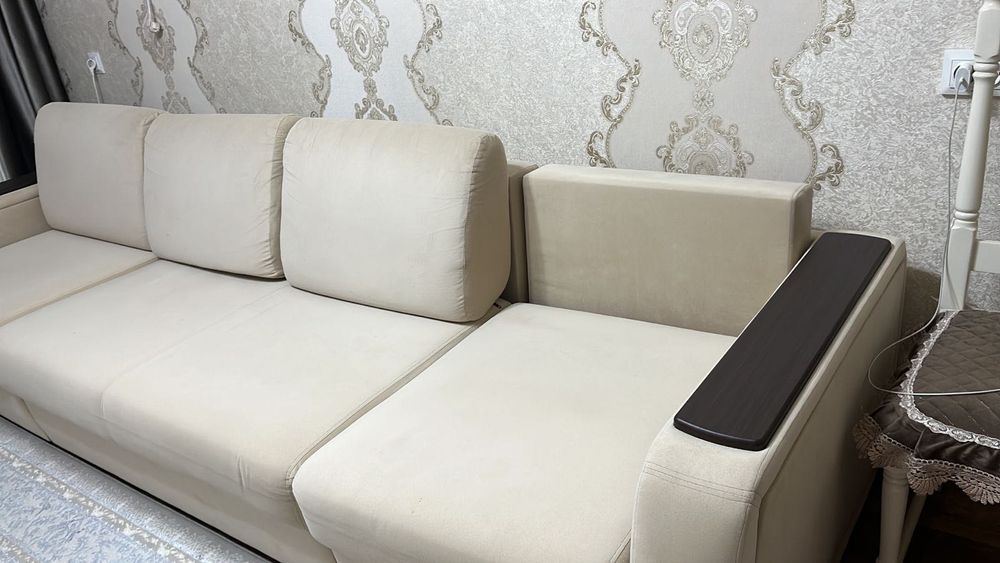 Продам диван 100x300