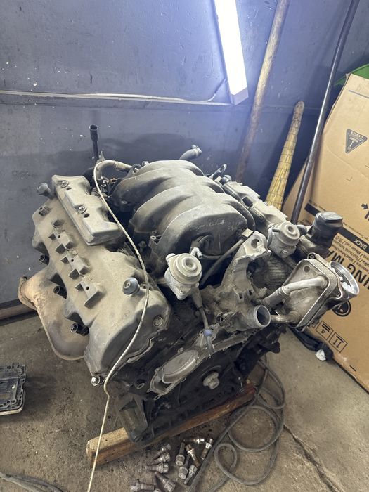 Продам двигатель мерседес 2,6 обьем