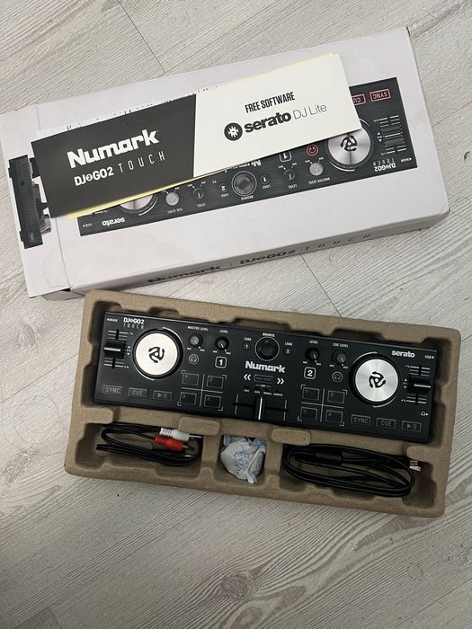 Numark dj2go2 touch