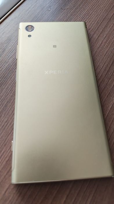 Продам телефон Sony xperia xa1 plus