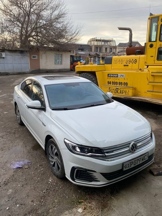 Volkswagen 2020 yili BORA