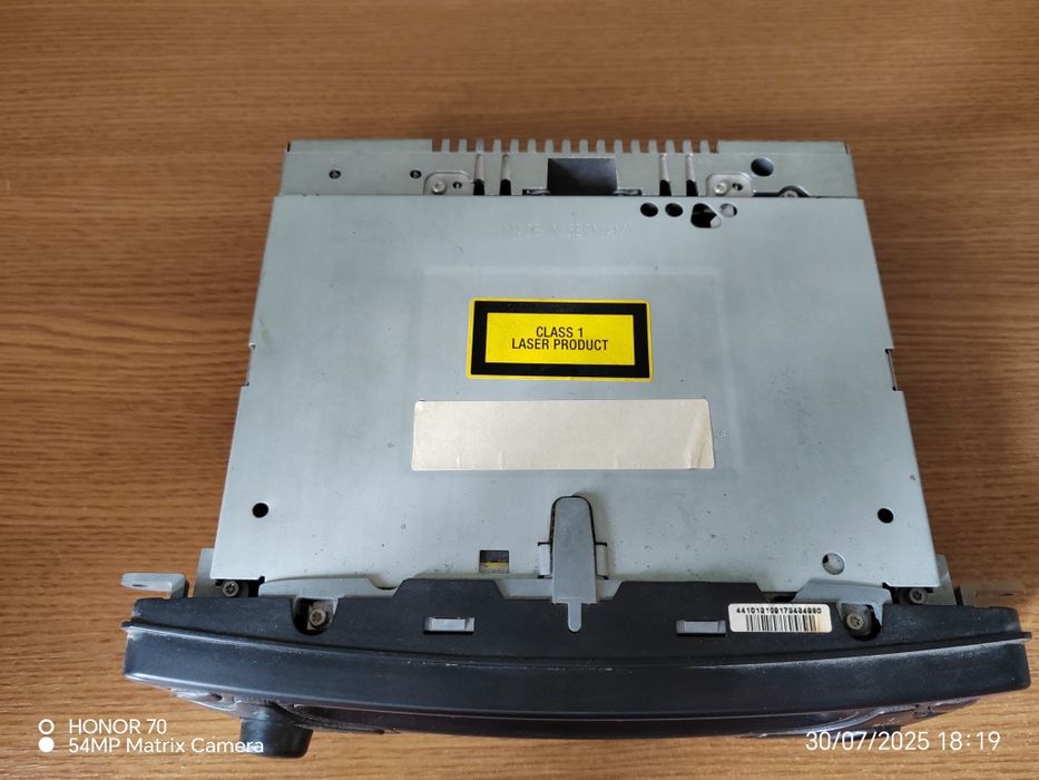 Vând Casetofon Mercedes c200 w203