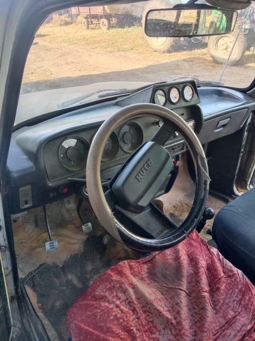 Масквич продам или обмен на КРС