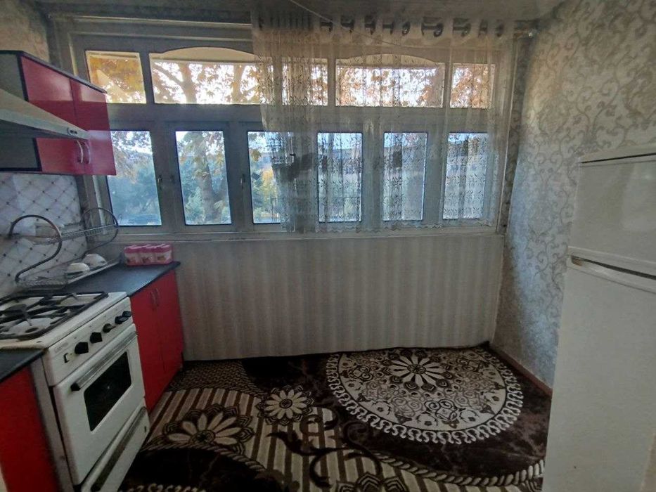 Фрунзиский Хумо клиникаси 2 хонали квартира ижарага берилади.ID: 1524