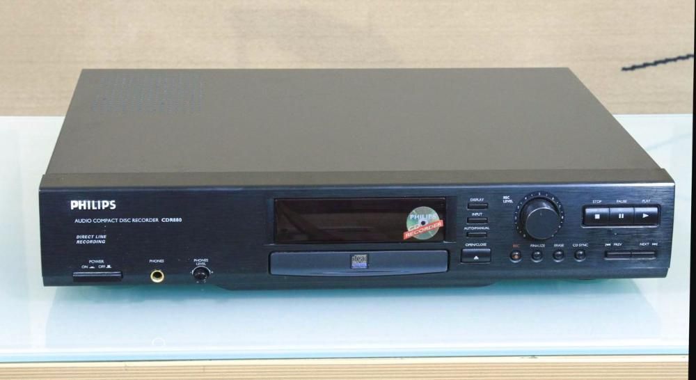 Vand cd recorder Philips cdr 880  Bucuresti Sectorul 6  OLX ro