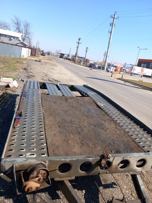 Platforma auto 2. t (2650 euro)