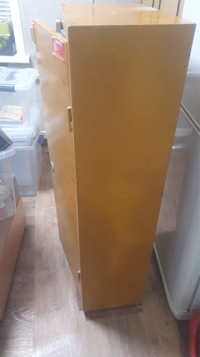 Продам сейф большой