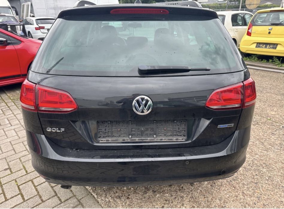 Dezmembrez Volkswagen Golf 7 // 1.6TDI 110cai // CRKB // EURO 6 // Automat // Negru LC9X