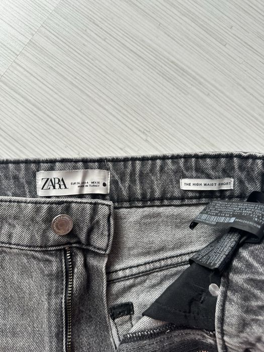Къси панталони Zara в сиво и розово