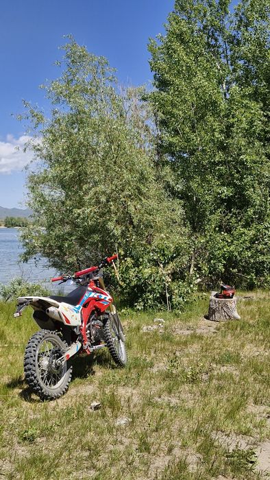 продам мотоцикл эндуро 250